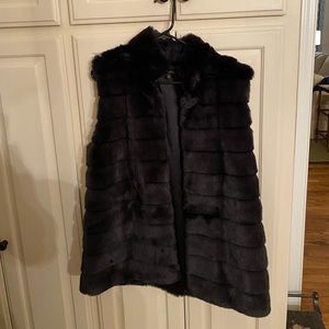Talbots faux fur vest black size M